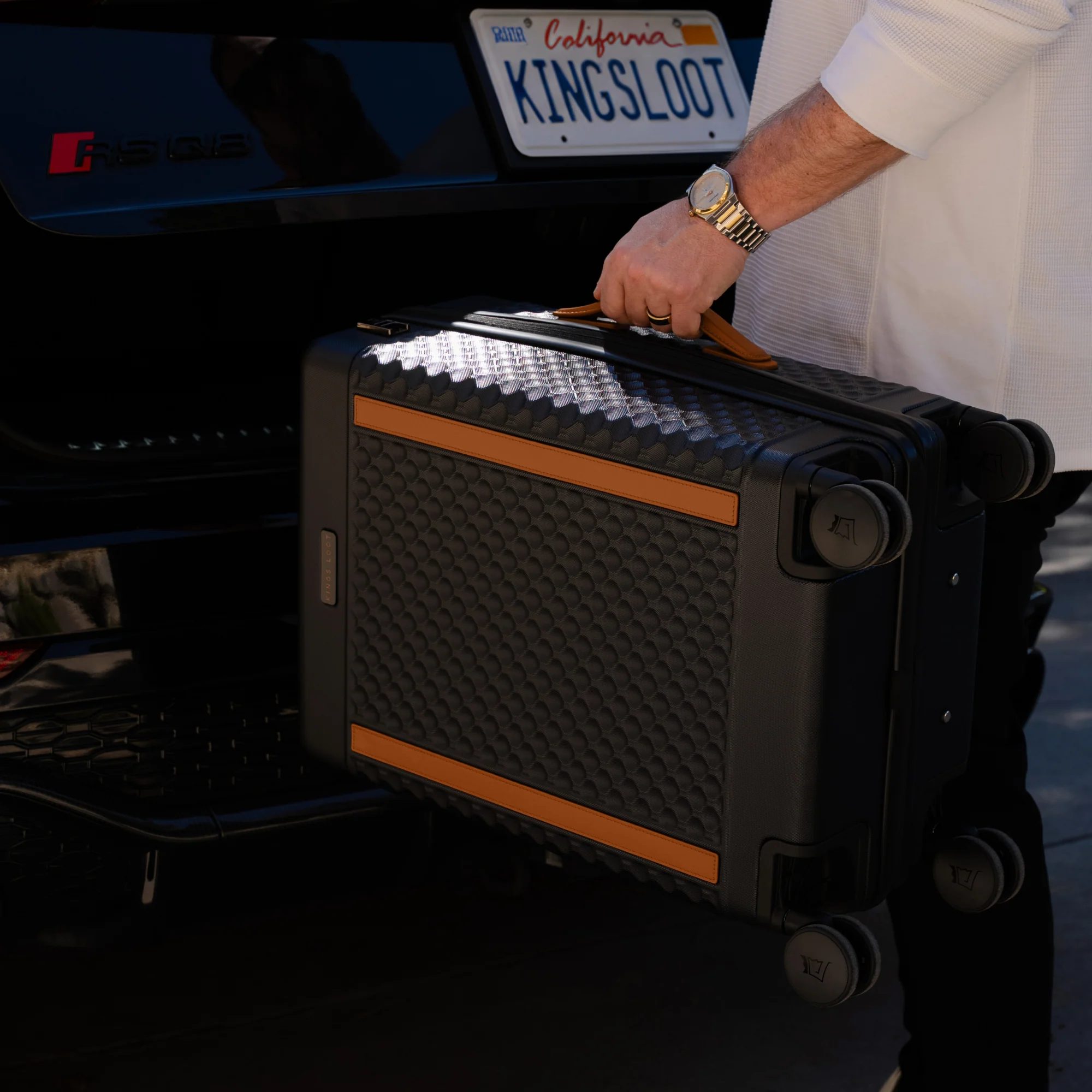 Hardshell Luggage - Image 10