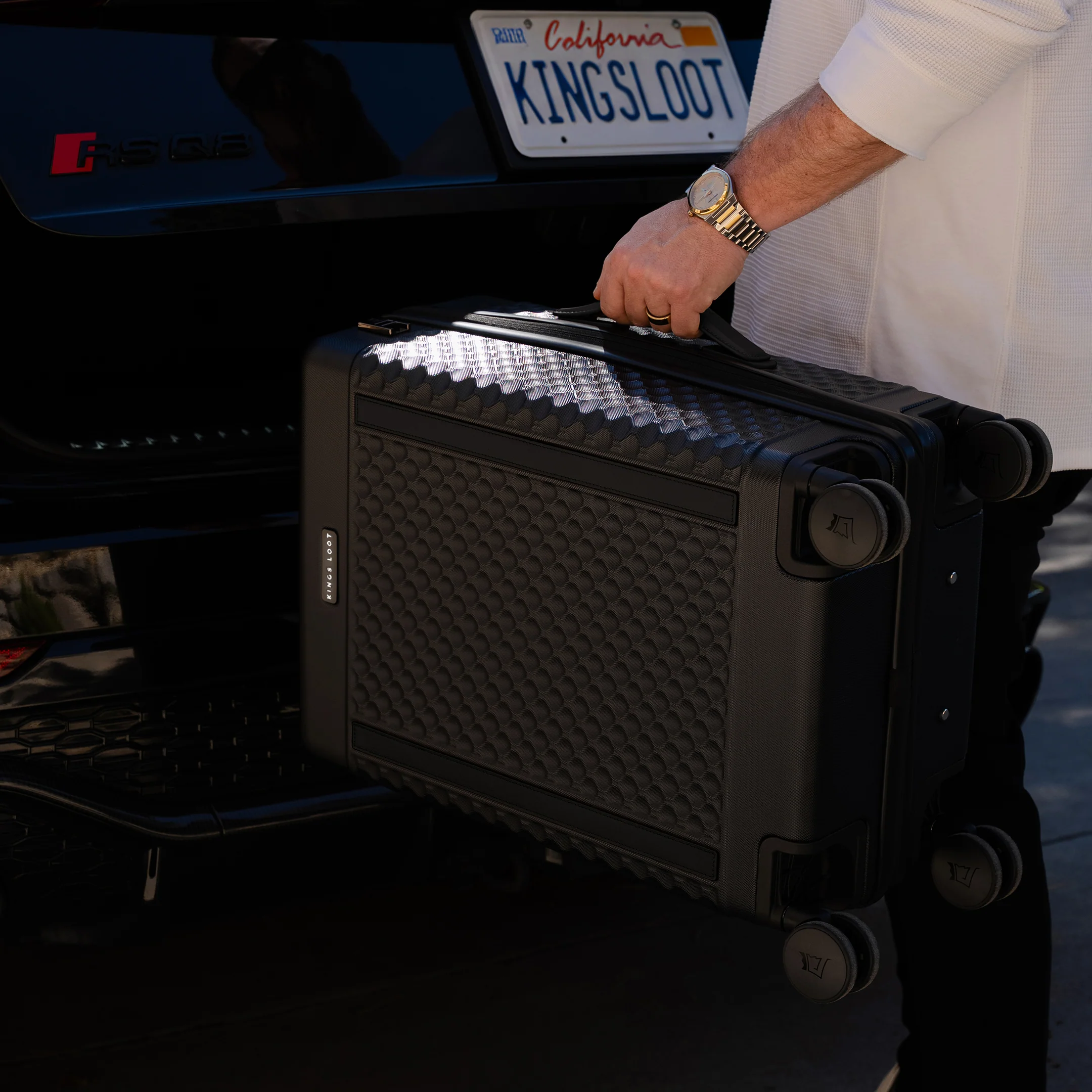 Hardshell Luggage - Image 21