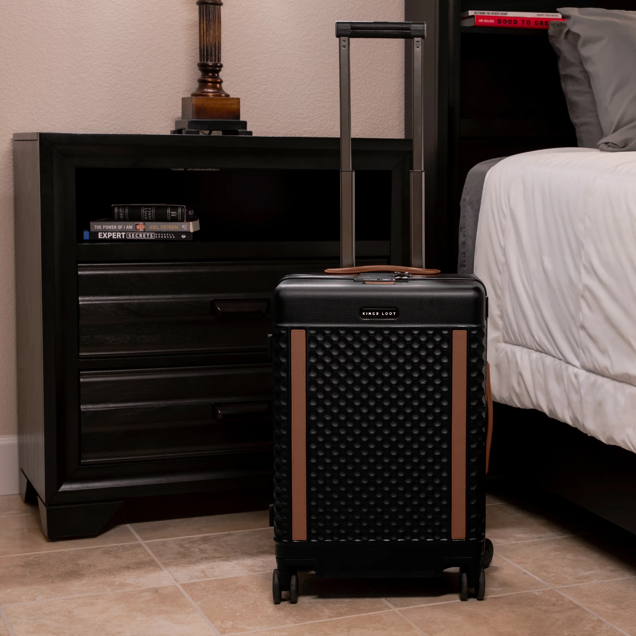 Hardshell Luggage - Image 30