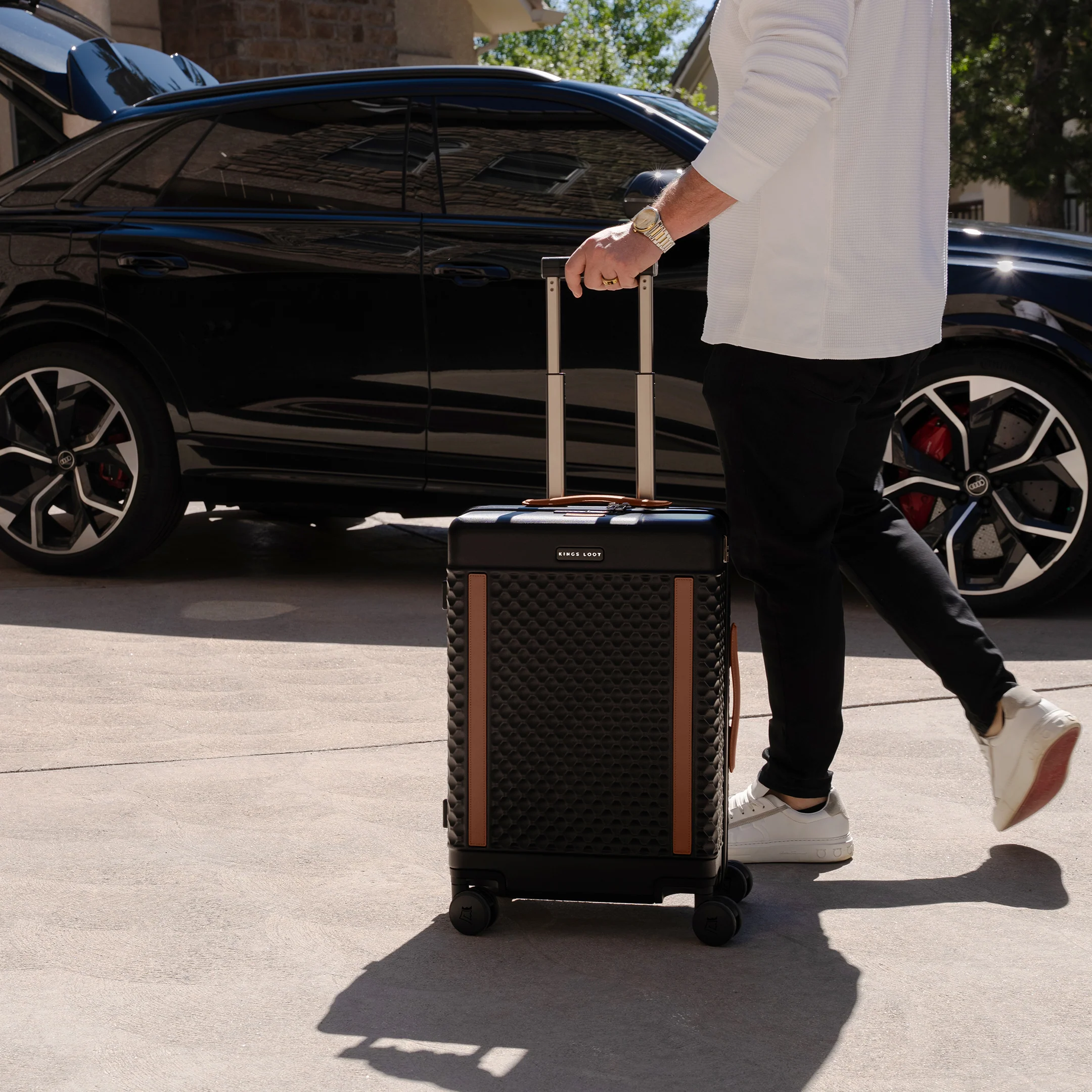 Hardshell Luggage - Image 31